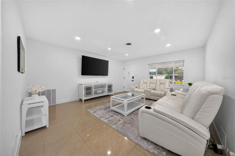 3 bedroom Single Family Residence at 4600 Arcie Street, Dover Shores Tenth Add, Orlando — photo 4