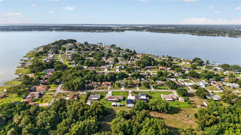 3 bedroom Single Family Residence at 5216 SYDNEY ROAD, PICCIOLA ISLAND SUB, FRUITLAND PARK — photo 4