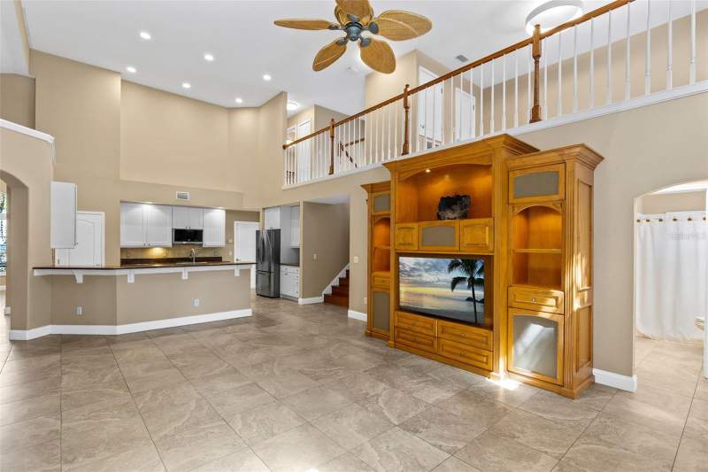 4 bedroom Single Family Residence at 525 SADDLEWOOD LANE, WINDING HOLLOW UNIT 2, WINTER SPRINGS — photo 3