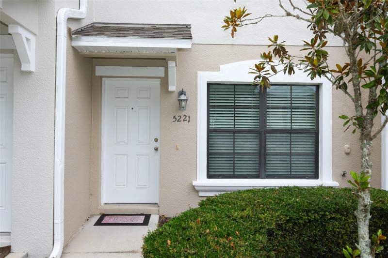 2 bedroom Townhouse at 5221 Windsor Lake Circle, Windsor Lake Twnhms East, Sanford — photo 2