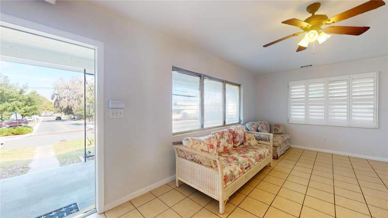 2 bedroom Single Family Residence at 121 N Seminole Avenue, City Of Inverness, Inverness — photo 3