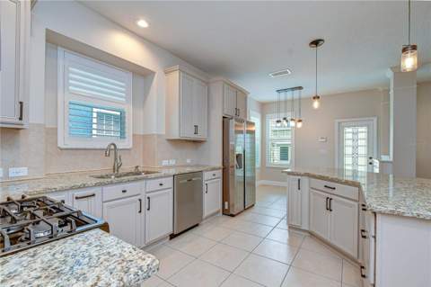 6135 Churchside Drive, Lithia FL - photo 10 of 55