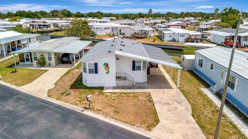 2 bedroom Manufactured Home at 119 E Saint Johns Way, Caribbean Isles Residential Co, Apollo Beach — photo 2