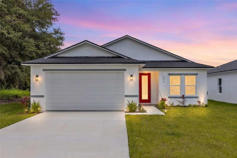 3 bedroom Single Family Residence at 132 11th Avenue, Carnell 3rd Add, Osteen — photo 1