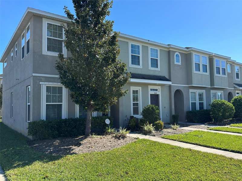 2 bedroom Townhouse at 7006 Timberside Place, Oak Creek Prcl 2 Unit 2B, Riverview — photo 1
