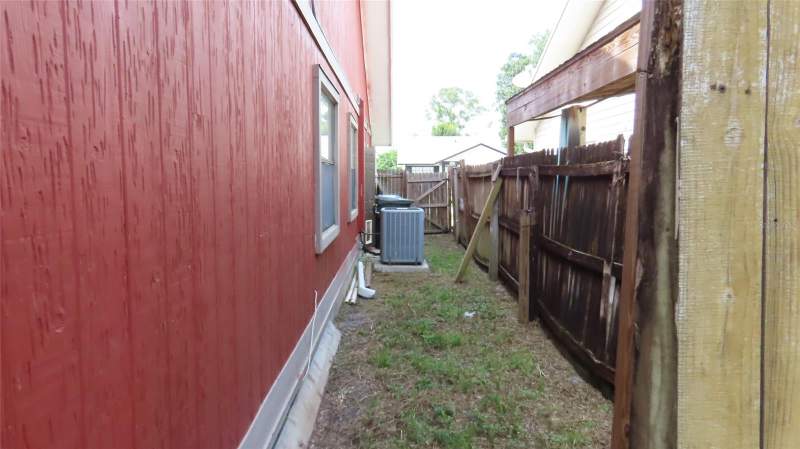 3 bedroom Single Family Residence at 3326 Whispering Drive, Tall Pines Estates Ph IV, Largo — photo 5