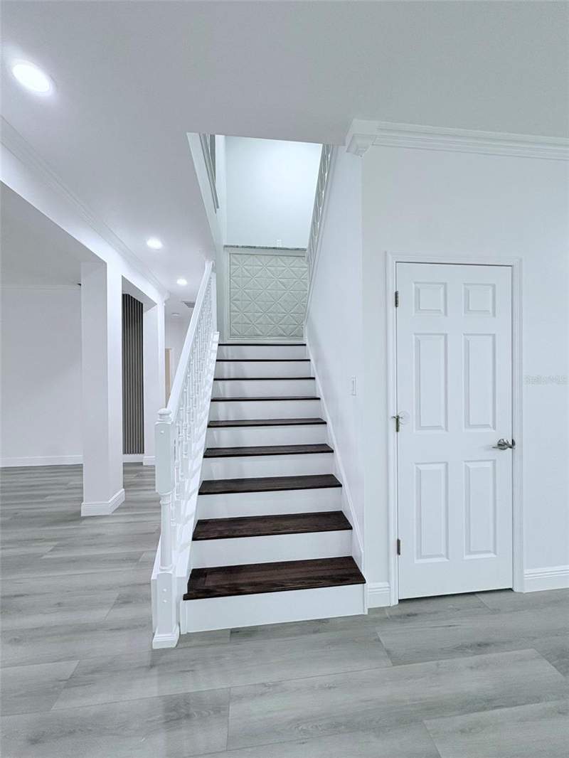 5 bedroom Single Family Residence at 2157 Wintermere Pointe Drive, Wintermere Pointe, Winter Garden — photo 4
