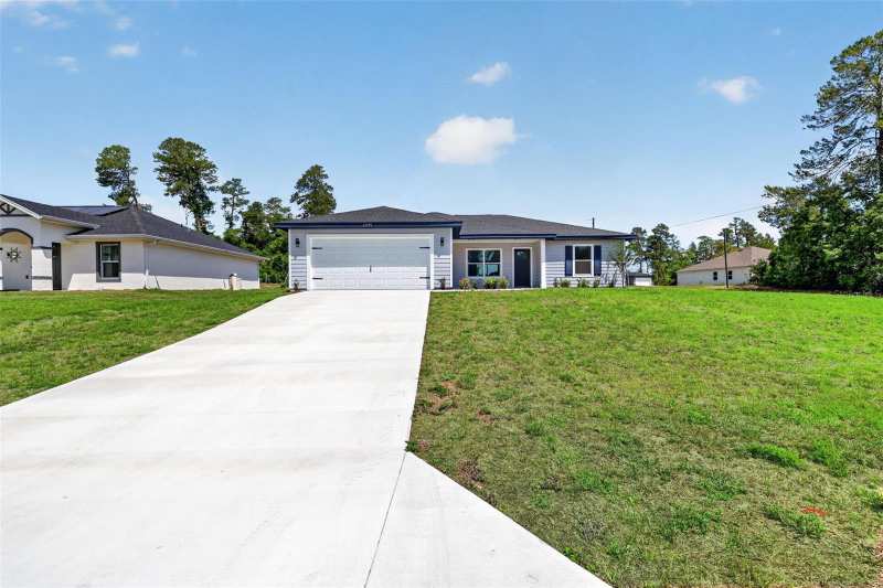 3 bedroom Single Family Residence at 2107 SW Ivy Place, Rainbow Lakes Estate, Dunnellon — photo 1