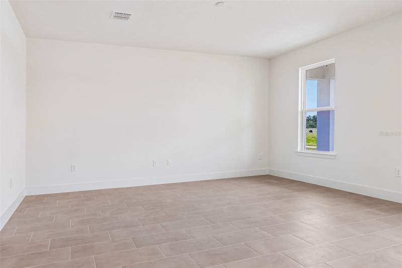 3 bedroom Single Family Residence at 5024 Salado Drive, Lakeside At Satilla, St Cloud — photo 5