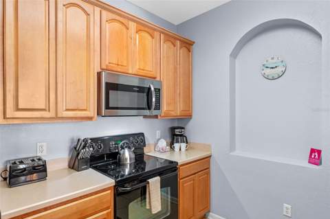 4862 Cayview Avenue #407, Orlando FL - photo 6 of 34