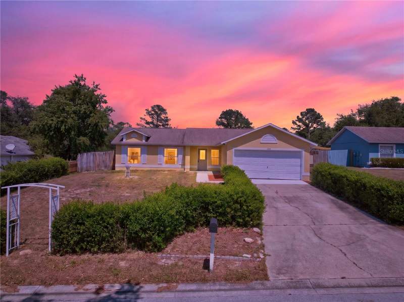3 bedroom Single Family Residence at 10810 CRESCENDO LOOP, LAKE CRESCENT PINES EAST SUB, CLERMONT — photo 1