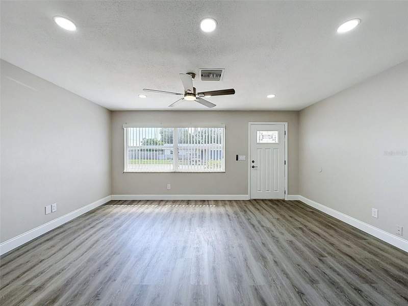 3 bedroom Single Family Residence at 14998 Mockingbird Lane, Twin Lakes Manor 1st Add, Clearwater — photo 5