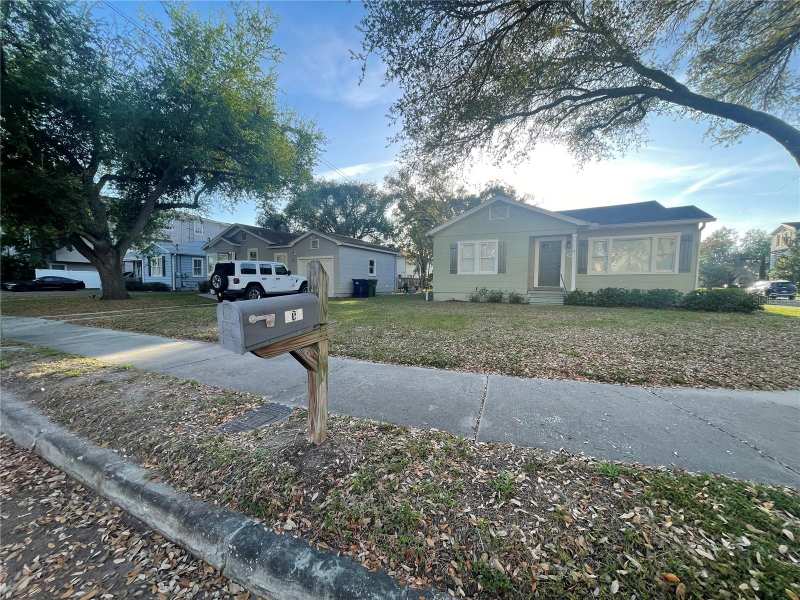 2 bedroom Single Family Residence at 301 S Audubon. Avenue, Park City 2nd Sec, Tampa — photo 1