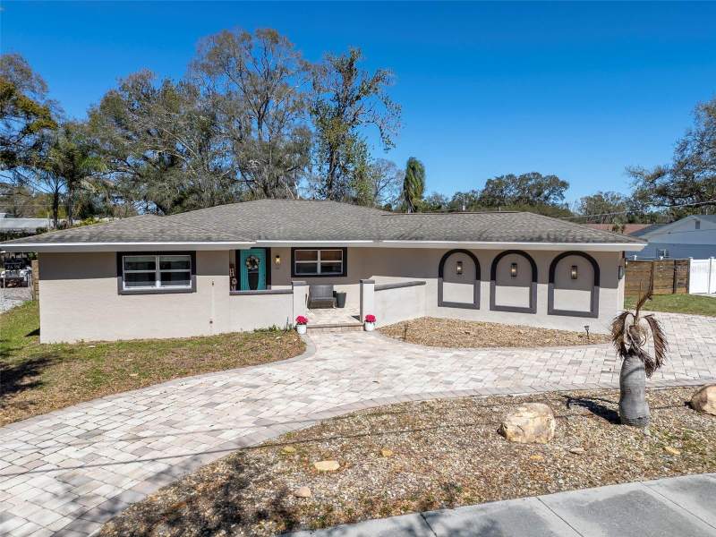 4 bedroom Single Family Residence at 2535 Lake Ellen Drive, Lakeside Terrace, Tampa — photo 2