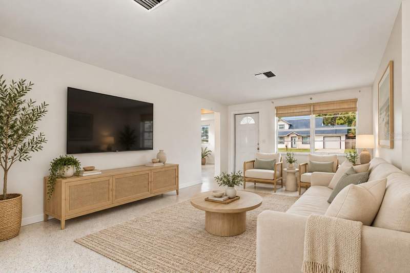 3 bedroom Single Family Residence at 8701 94th Street, Clearwood Sub 6th Add, Seminole — photo 2