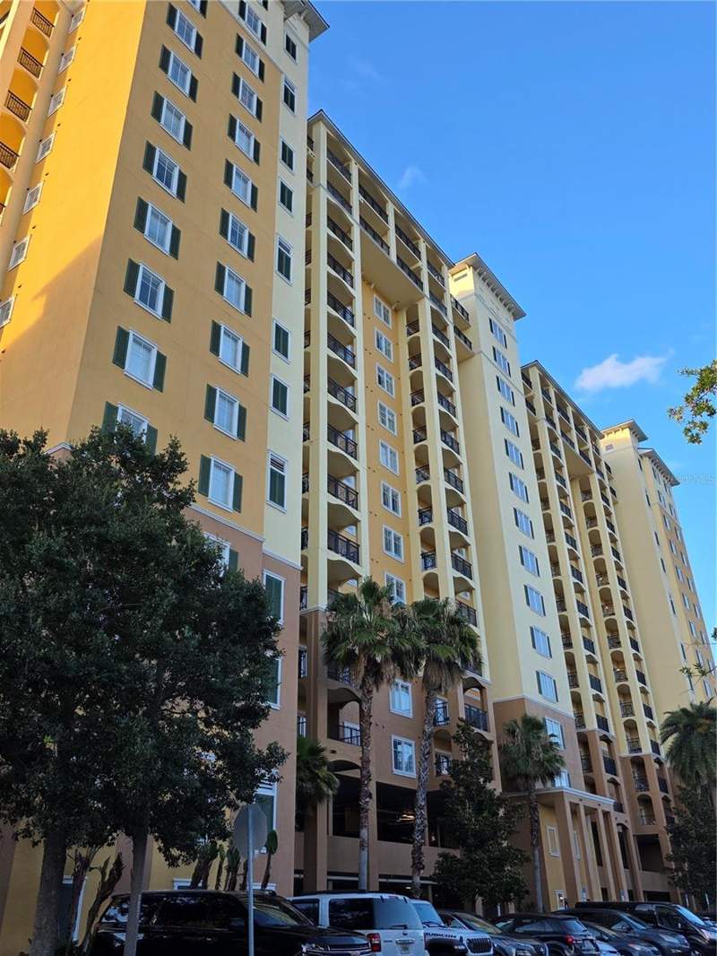 2 bedroom Condo - Hotel at 8101 Resort Village Drive #3904, Lake Buena Vista Residence Village 2, Orlando — photo 2