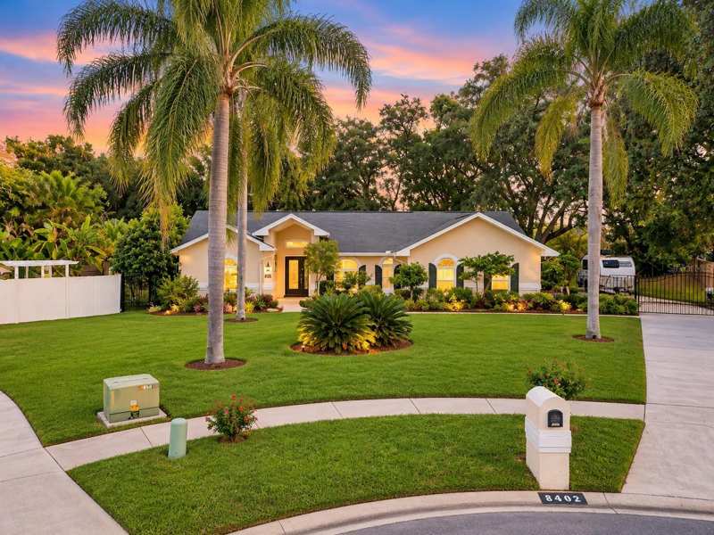 4 bedroom Single Family Residence at 2202 Glen Mist Drive, Eastwood Glenn, Valrico — photo 1