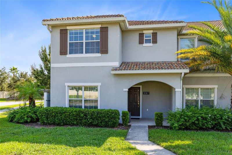 5 bedroom Townhouse at 3087 Juliet Drive, Storey Lake, Kissimmee — photo 1