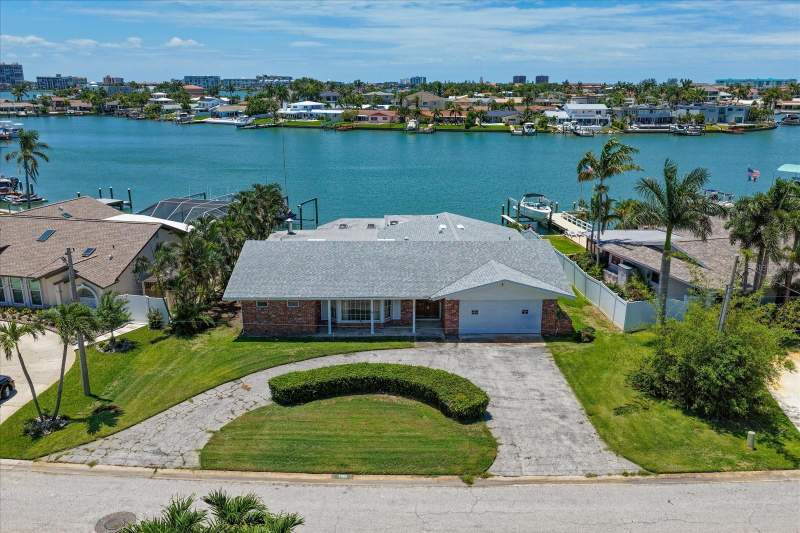 South Cswy Isle Yacht Club