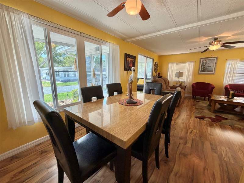 1 bedroom Mobile Home at 126 Chestnut Street, Hawthorne At Leesburg A Coop, Leesburg — photo 3