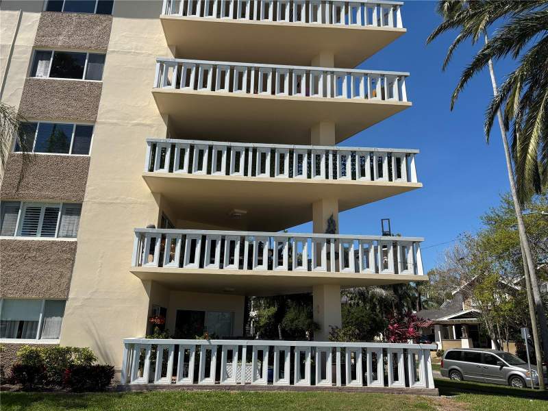 3 bedroom Condominium at 1200 N Shore Drive #212, Shore Crest Condo, St Petersburg — photo 3