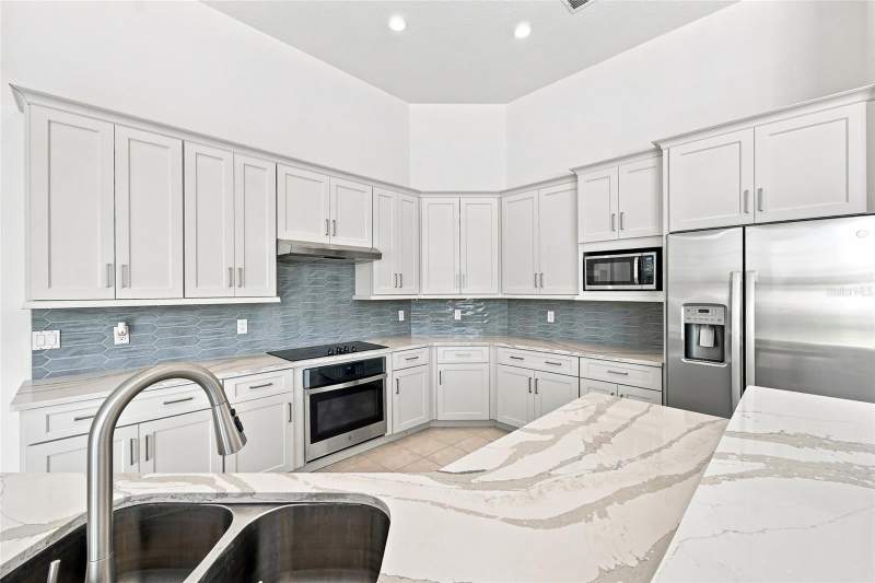 5 bedroom Single Family Residence at 10008 Canopy Tree Court, Emerald Forest Unit 2, Orlando — photo 4