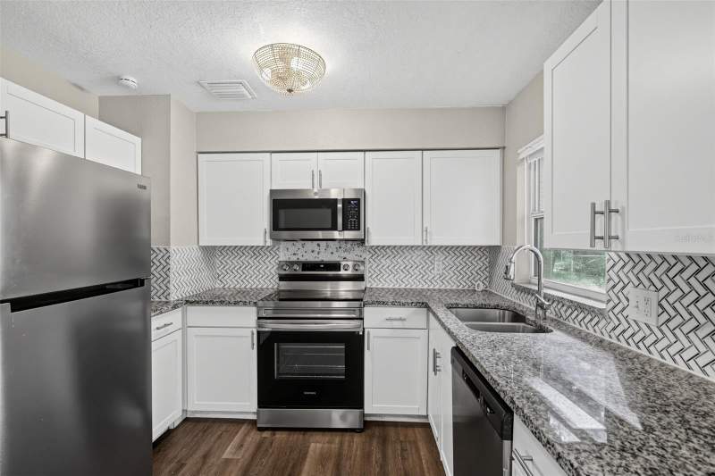 4 bedroom Single Family Residence at 4750 Goldsboro Court, Malibu Groves Fourth Add, Orlando — photo 5