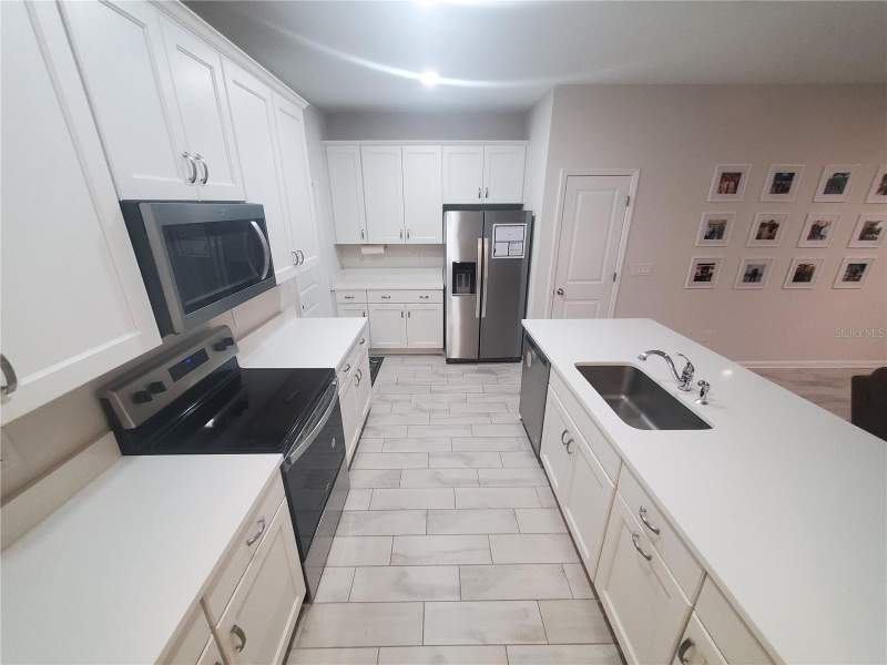 4 bedroom Townhouse at 10960 Brightleaf Court, Calusa Crk, Riverview — photo 3