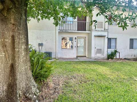 606 Pavare Court #606, starter home for sale in Winter Haven
