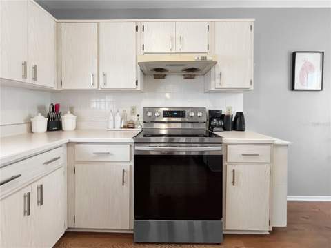 3228 Running Bear Way, Kissimmee FL - photo 10 of 26