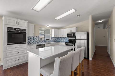 7113 Mount Piney Road #719, St Petersburg FL - photo 11 of 44