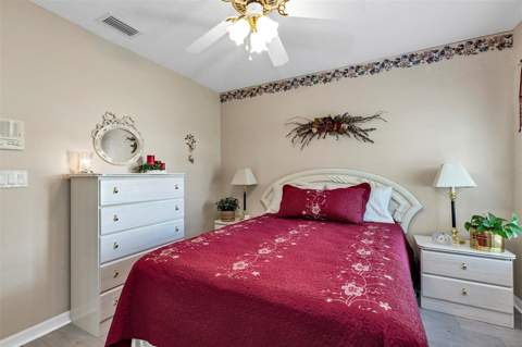 3051 Keel Court, Tavares FL - photo 18 of 63