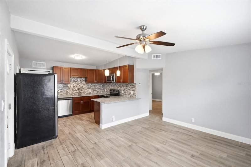 3 bedroom Single Family Residence at 3219 40th Street, Payson Park, St Petersburg — photo 5