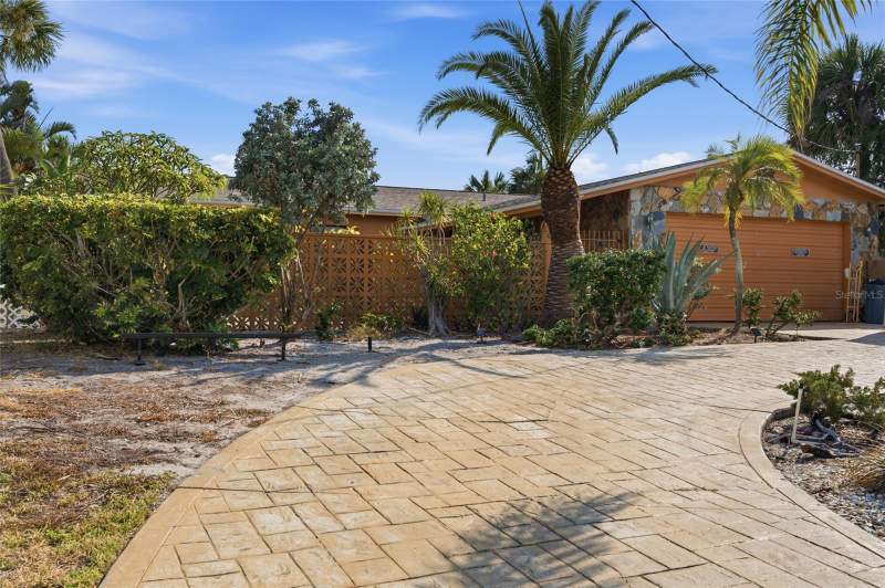 2 bedroom Single Family Residence at 412 HERMOSITA DRIVE, VINA-DEL-MAR SEC 3, ST PETERSBURG — photo 3