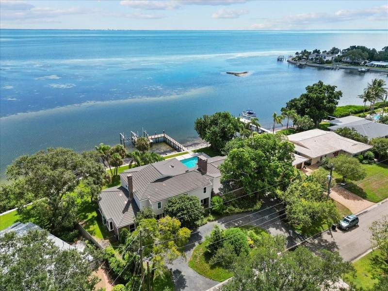 Bay Colony Estates