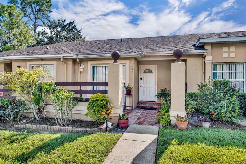 2 bedroom Townhouse at 3204 Tidewater Drive, Raintree Park Ph 1, Kissimmee — photo 1
