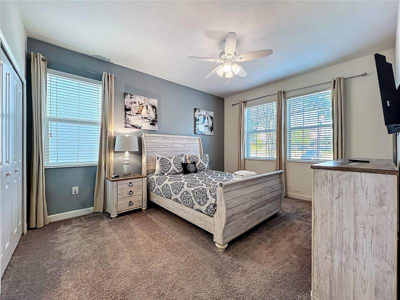 6 bedroom Single Family Residence at 9018 Stinger Drive, Stoneybrook South Ph J-2 & J-3, Davenport — photo 5