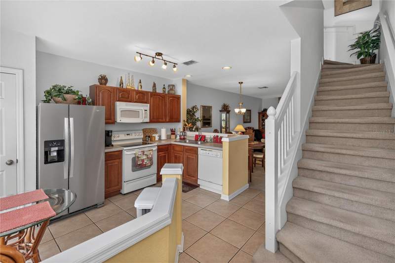 2 bedroom Townhouse at 716 Shropshire Loop, Dunwoody Commons Ph 2, Sanford — photo 5