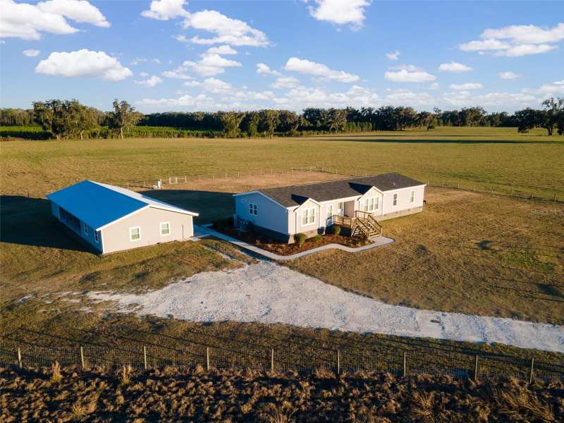 4 bedroom Manufactured Home at 3789 NW 202nd Street, Newberry, Newberry — photo 1