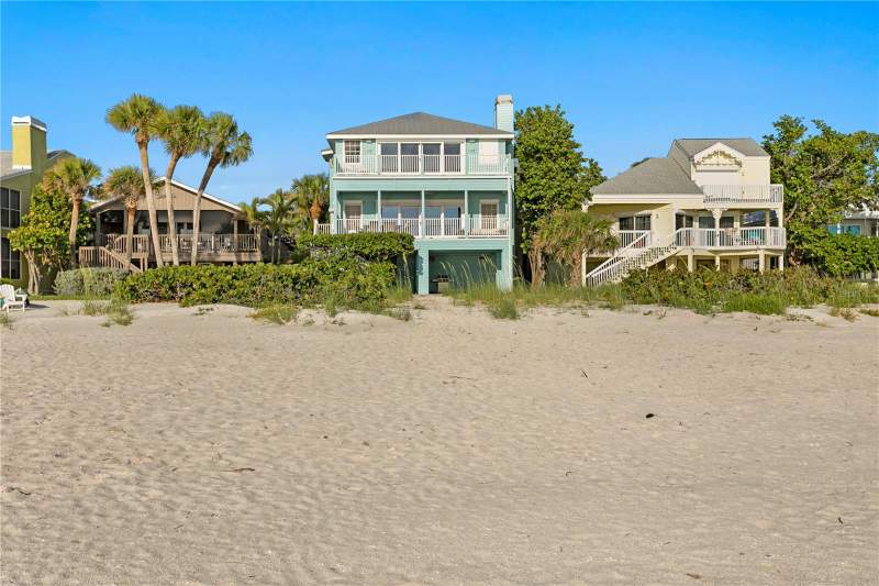 4 bedroom Single Family Residence at 20060 Gulf Boulevard, Indian Shores, Indian Shores — photo 2