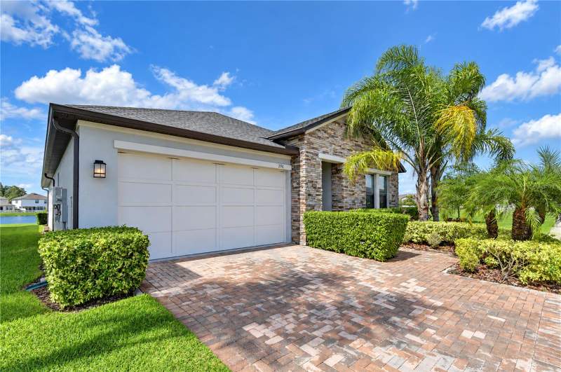 4 bedroom Single Family Residence at 2741 Yellowhammer Way, Mitchell 54 West Ph 2, New Port Richey — photo 2