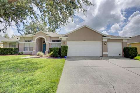 2688 Sugar Pine Run, pool for sale in Oviedo