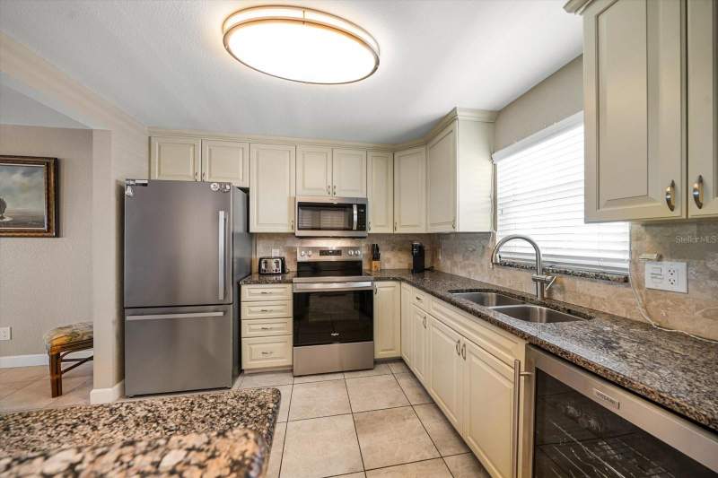 2 bedroom Condominium at 1230 Gulf Boulevard #402, Landmark Towers, Clearwater Beach — photo 3