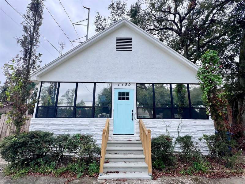 CoronaHomes for Sale in Tampa, FL
