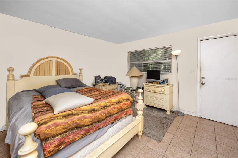 1 bedroom Condominium at 224 Waverly Way #4, Waverly Manor Apts Co-Op, Clearwater — photo 3