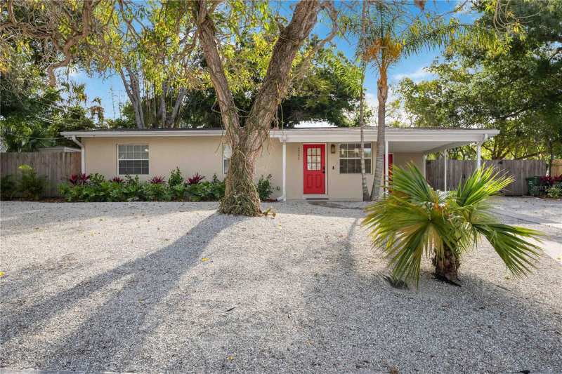 3 bedroom Single Family Residence at 2205 Floyd Street, Loma Linda Park, Sarasota — photo 1