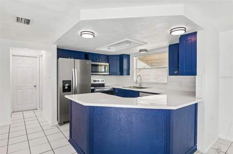 7303 Heath Drive, Port Richey FL - photo 13 of 33