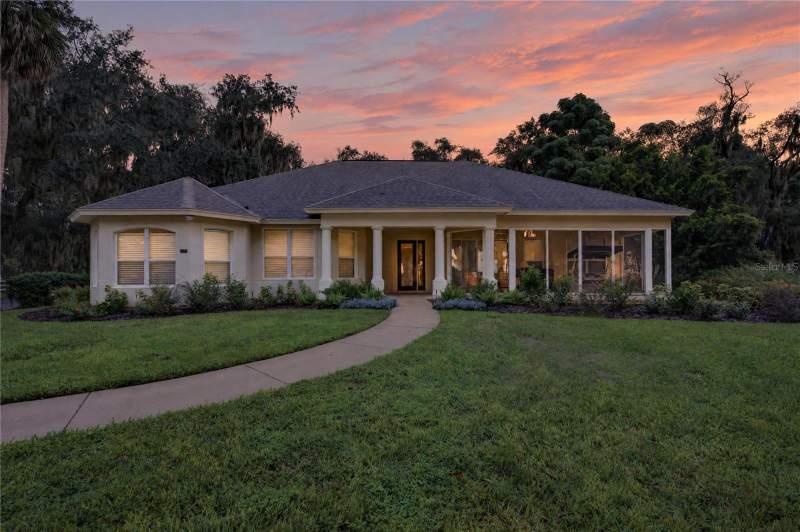 3 bedroom Single Family Residence at 9211 Silver Lake Drive, Silver Lake Estates, Leesburg — photo 2