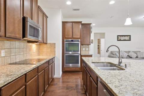 10555 Arbor View Boulevard, Orlando FL - photo 12 of 73
