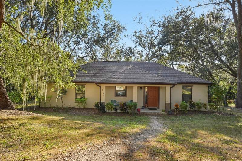 3 bedroom Single Family Residence at 13400 County Road 450, Dream Lake Poultry Ranches, Umatilla — photo 2